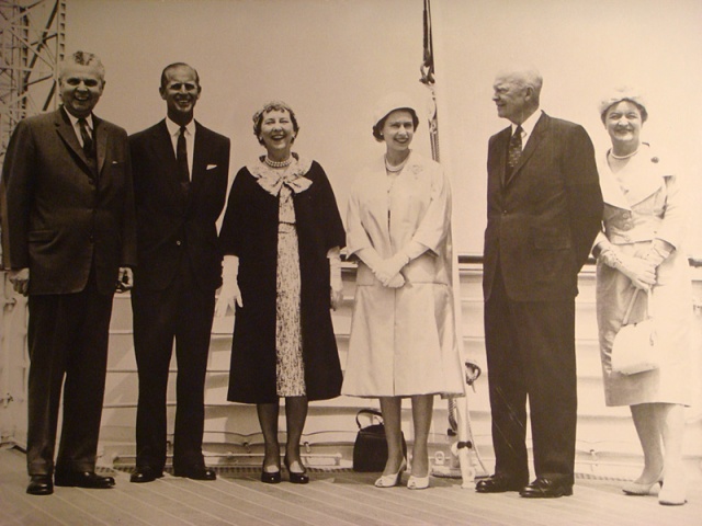 Heads of State and Government and their Spouses at the opening of the St. Lawrence Seaway